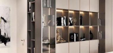 TỦ TRƯNG BÀY THỜI THƯỢNG 2025 – KHI SỰ TỐI GIẢN LÊN NGÔI CÙNG ĐẲNG CẤP